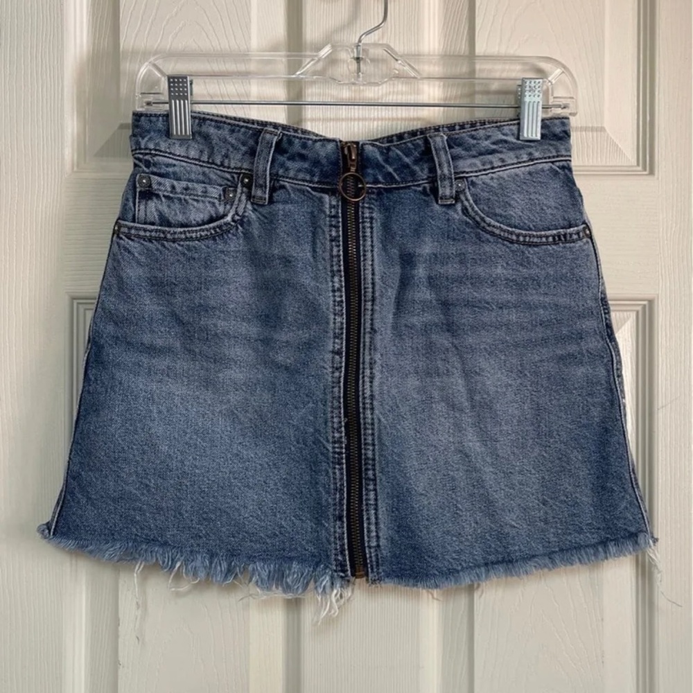 We the free Cute denim mini skirt. Size 26. See pictures!